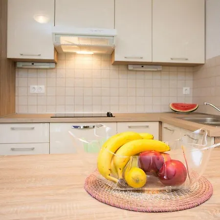 Apartment 200 Meter Bis Zum Kristallklaren Baska (Krk)